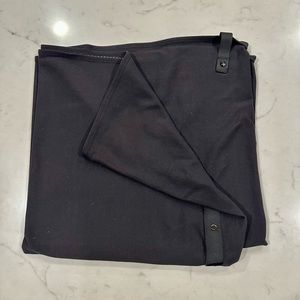 Women’s Lululemon Reversible Circle Scarf Black/Black and Grey stripes